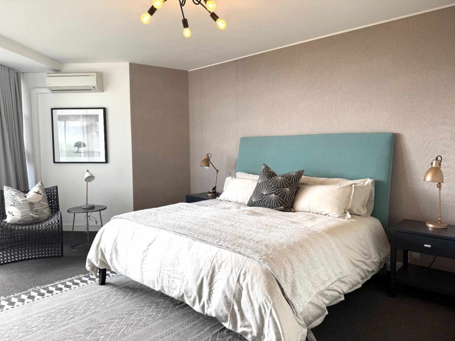 To Let 3 Bedroom Property for Rent in Sea Point Western Cape